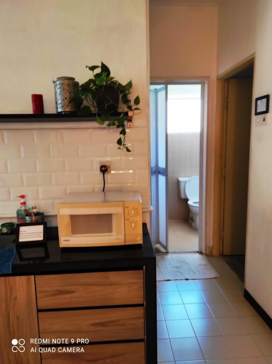 Jean Cleancomfy Apt Near Beach Batu Ferringhi Exterior photo