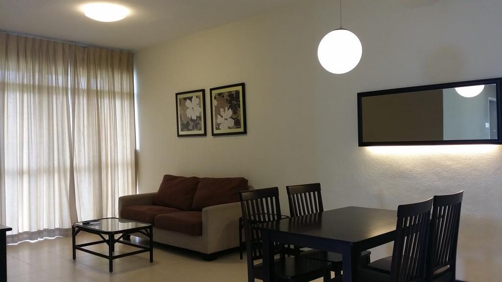 Jean Cleancomfy Apt Near Beach Batu Ferringhi Room photo