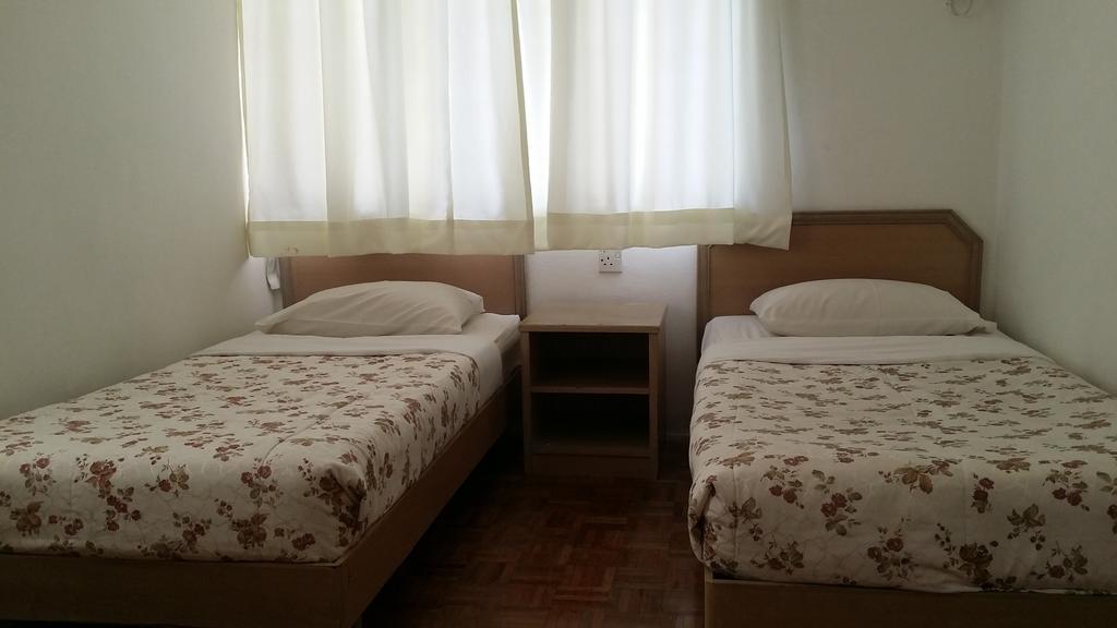Jean Cleancomfy Apt Near Beach Batu Ferringhi Room photo