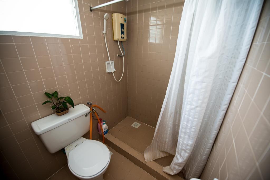 Jean Cleancomfy Apt Near Beach Batu Ferringhi Exterior photo